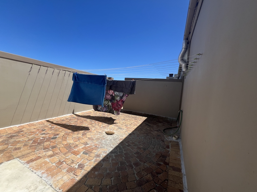 2 Bedroom Property for Sale in Tre Donne Estate Western Cape